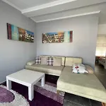 Belka Golf Luxury Poolside Appartamento *