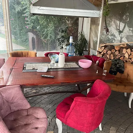 Belka Golf Luxury Poolside Appartement *