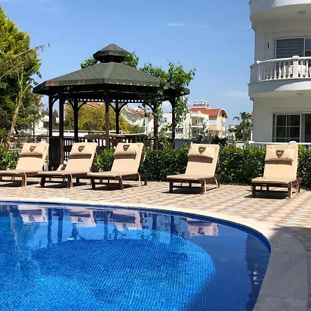 Belka Golf Luxury Poolside Apartment *
