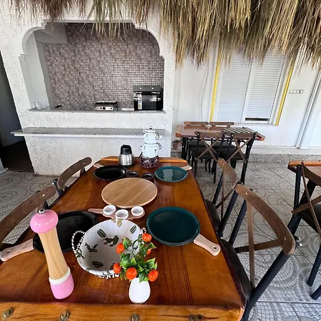 Belka Golf Luxury Poolside Apartment