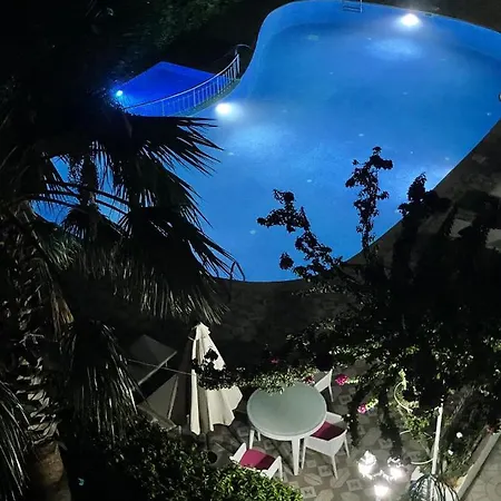 Belka Golf Luxury Poolside 贝莱克