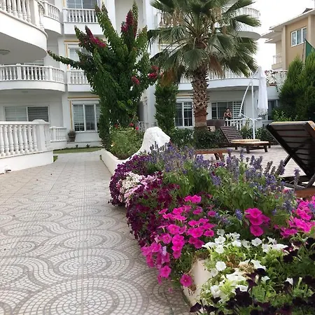 Belka Golf Luxury Poolside